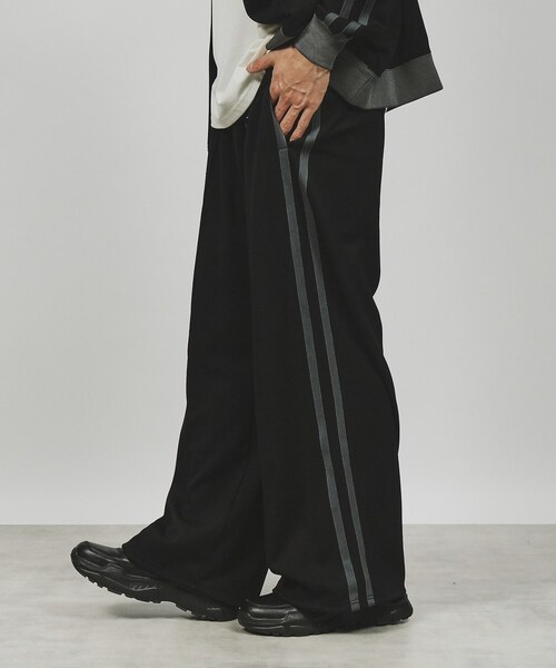 【セール】【Aラインシリーズ】トラックジャージパンツ（セットアップ対応）（その他パンツ）｜tk.TAKEO KIKUCHI（ティーケータケオキクチ）