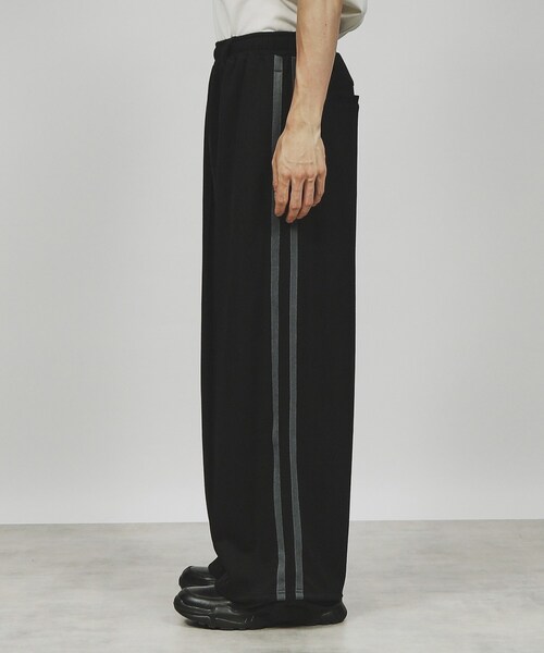 【セール】【Aラインシリーズ】トラックジャージパンツ（セットアップ対応）（その他パンツ）｜tk.TAKEO KIKUCHI（ティーケータケオキクチ）