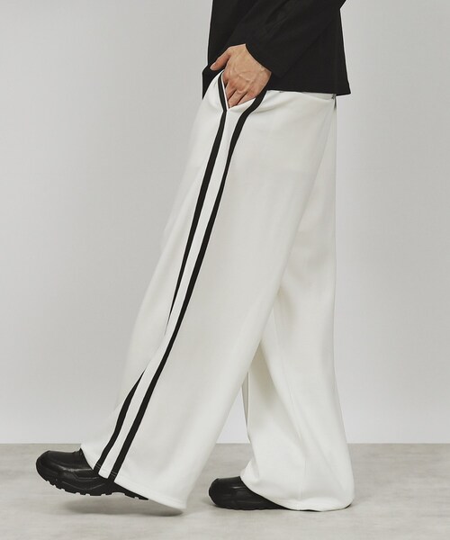 【セール】【Aラインシリーズ】トラックジャージパンツ（セットアップ対応）（その他パンツ）｜tk.TAKEO KIKUCHI（ティーケータケオキクチ）