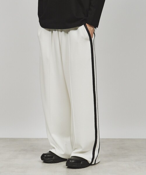 【セール】【Aラインシリーズ】トラックジャージパンツ（セットアップ対応）（その他パンツ）｜tk.TAKEO KIKUCHI（ティーケータケオキクチ）
