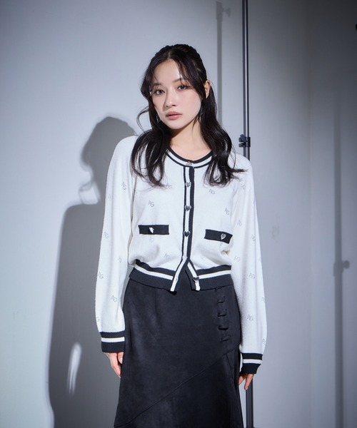 ANDGEEBEE（アンジービー）の「ラインストーンパターンアンサンブルニット（アンサンブル・レディース・アイボリー/ブラック・FREE）」の17枚目の写真