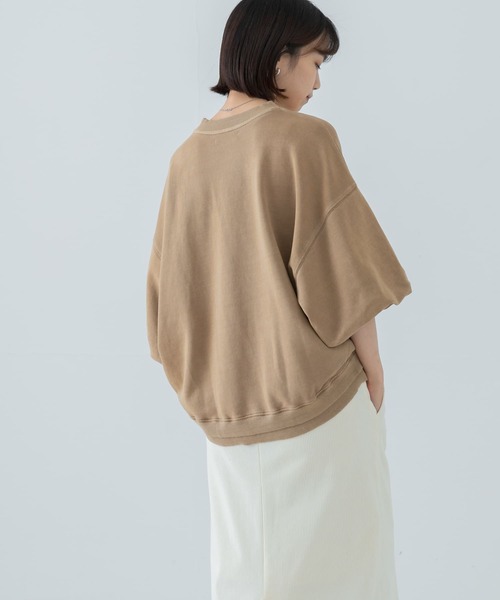 URBAN RESEARCH（アーバンリサーチ）の「ピグメント裏毛ハーフスリーブトップス（Tシャツ/カットソー・レディース・グレー/ブラウン系その他/ベージュ・FREE）」の5枚目の写真