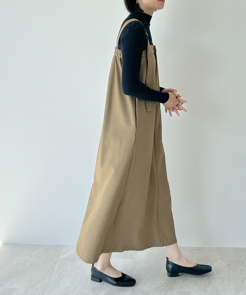 STELLA FISH(ステラフィッシュ)の「Shoulder Belt Jumper Skirt(スカート・レディース・ブラック/ベージュ・FREE)」の17枚目の写真