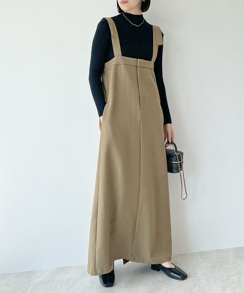 STELLA FISH(ステラフィッシュ)の「Shoulder Belt Jumper Skirt(スカート・レディース・ブラック/ベージュ・FREE)」の16枚目の写真