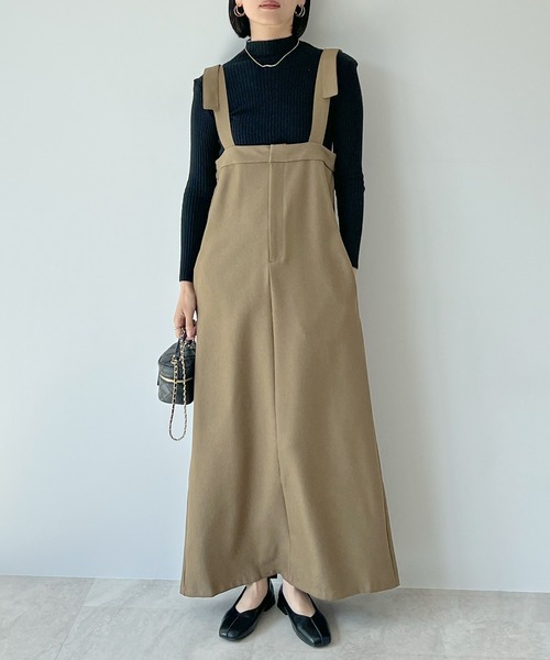STELLA FISH(ステラフィッシュ)の「Shoulder Belt Jumper Skirt(スカート・レディース・ブラック/ベージュ・FREE)」の19枚目の写真