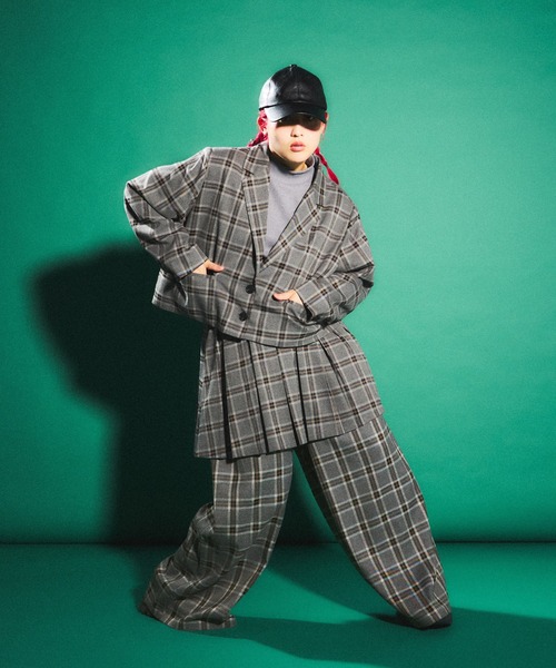 PUNYUS（プニュズ）の「ボックスプリーツチェックミニスカート（スカート・レディース・グレー/ベージュ・1/2/3/4）」の7枚目の写真