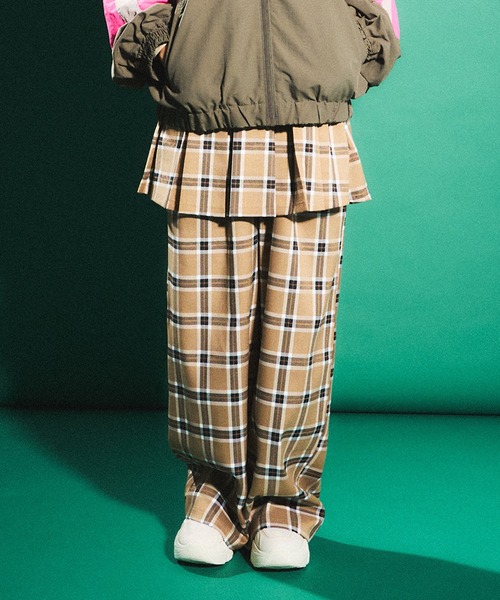 PUNYUS（プニュズ）の「ボックスプリーツチェックミニスカート（スカート・レディース・グレー/ベージュ・1/2/3/4）」の9枚目の写真