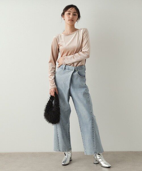 OPAQUE.CLIP（オペークドットクリップ）の「◆《CanCam掲載》ベロアトップス【洗濯機洗い可】（Tシャツ/カットソー・レディース・サンドベージュ/ネイビー/ブラック系・38/40/42）」の5枚目の写真