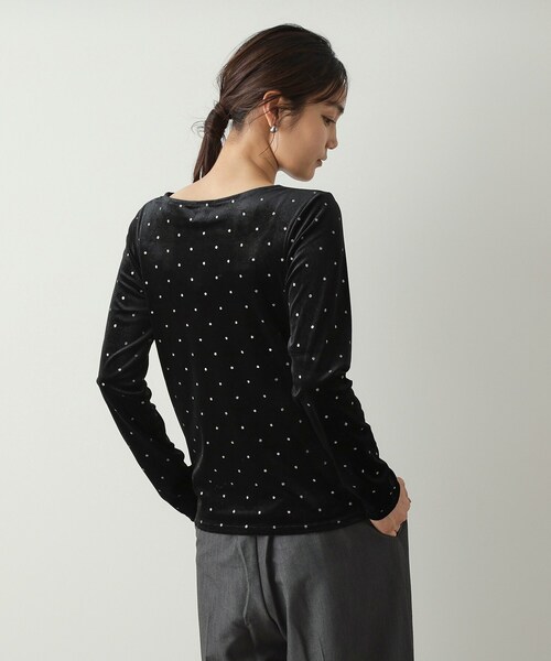 OPAQUE.CLIP（オペークドットクリップ）の「◆《CanCam掲載》ベロアトップス【洗濯機洗い可】（Tシャツ/カットソー・レディース・サンドベージュ/ネイビー/ブラック系・38/40/42）」の12枚目の写真