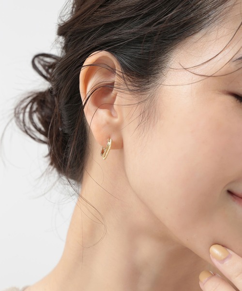 CALIN STANDARD(カリンスタンダード)の「◆金属アレルギー対応◆◆made in japan◆【片手でスムースワンタッチ】ダブルライン スムースクリスタルピアス(ピアス(両耳用)・レディース・ゴールド/シルバー・FREE)」の2枚目の写真