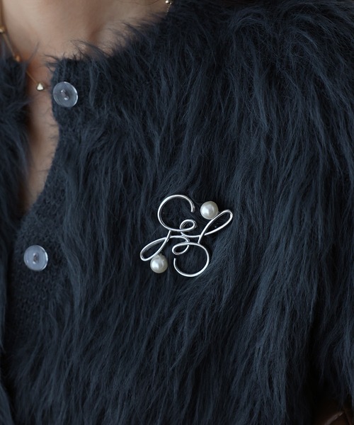 BLUEEAST（ブルーイースト）の「パール付きニュアンスモチーフブローチ（ブローチ/コサージュ・レディース・シルバー/ゴールド・FREE）」の3枚目の写真