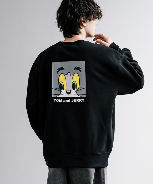 Tom＆Jerry（トムアンドジェリー）の「新色追加 TOM＆JERRY トムとジェリー オーバーサイズ裏起毛トレーナー（スウェット・メンズ・グリーン/ベージュ系/グリーン系/グレー系1/オートミール/ベージュ/チャコール/ネイビー/ブラック系/ブラック/グレイッシュベージュ/杢グレー/チャコールグレー/グレー/グレー系/ベージュ系1/ダークアッシュ/ネイビー系/グリーン系1/サンドグレー/ブラック系1/ベージュ系2/グレー系3/グレー系2・M/L/XL）」の4枚目の写真