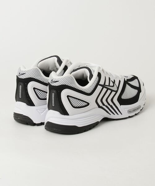 NIKE(ナイキ)の「AIR PEG 2K5(スニーカー・メンズ・ホワイト・26.5cm/27.0cm/27.5cm/28.0cm/26.0cm/29.0cm)」の2枚目の写真