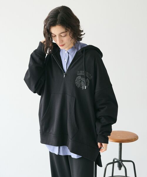 CRAFT STANDARD BOUTIQUE(クラフトスタンダードブティック)の「BIGハーフジップワンポイント刺繍ロゴパーカー(パーカー・レディース・ホワイト系その他/マスタード/ブラック/カーキ・FREE)」の6枚目の写真
