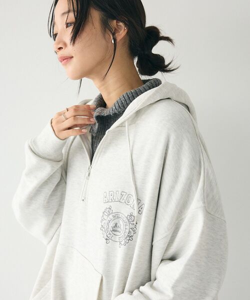 CRAFT STANDARD BOUTIQUE(クラフトスタンダードブティック)の「BIGハーフジップワンポイント刺繍ロゴパーカー(パーカー・レディース・ホワイト系その他/マスタード/ブラック/カーキ・FREE)」の18枚目の写真