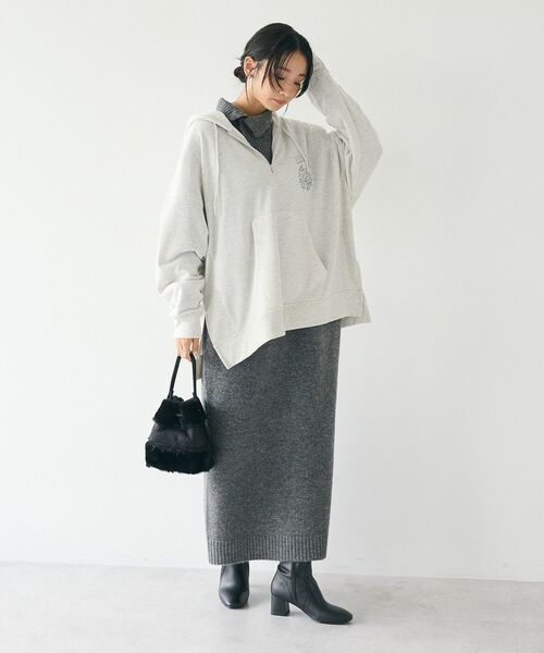 CRAFT STANDARD BOUTIQUE(クラフトスタンダードブティック)の「BIGハーフジップワンポイント刺繍ロゴパーカー(パーカー・レディース・ホワイト系その他/マスタード/ブラック/カーキ・FREE)」の19枚目の写真