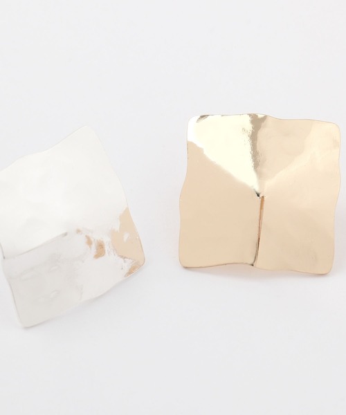 niko and...（ニコアンド）の「メタルスクエアイヤリング（イヤリング・レディース・グレー/イエロー・0）」の4枚目の写真