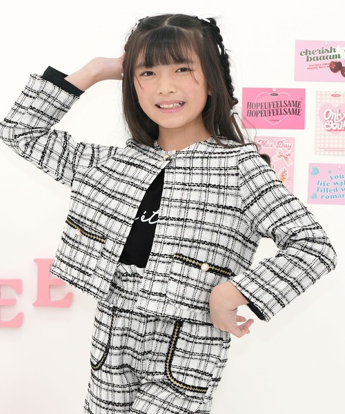 Bee des Bee(ビーデスビー)の「【セットアップ可能】ツイードノーカラージャケット(ノーカラージャケット・キッズ・ピンク/ブラック/ホワイト・130cm/120cm/110cm/100cm/150cm/140cm)」の1枚目の写真