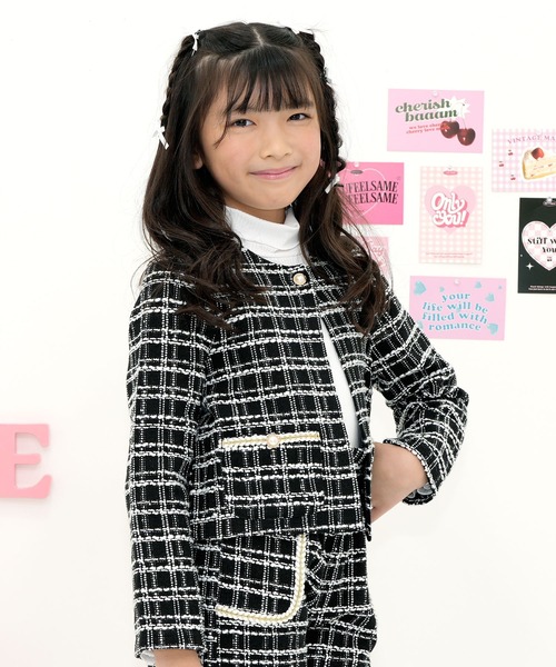 Bee des Bee(ビーデスビー)の「【セットアップ可能】ツイードノーカラージャケット(ノーカラージャケット・キッズ・ピンク/ブラック/ホワイト・130cm/120cm/110cm/100cm/150cm/140cm)」の2枚目の写真