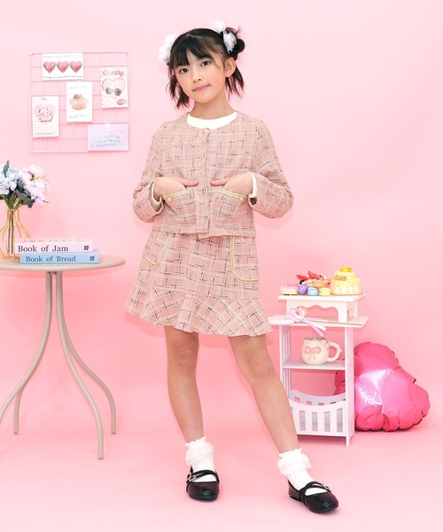 Bee des Bee(ビーデスビー)の「【セットアップ可能】ツイードノーカラージャケット(ノーカラージャケット・キッズ・ピンク/ブラック/ホワイト・130cm/120cm/110cm/100cm/150cm/140cm)」の19枚目の写真