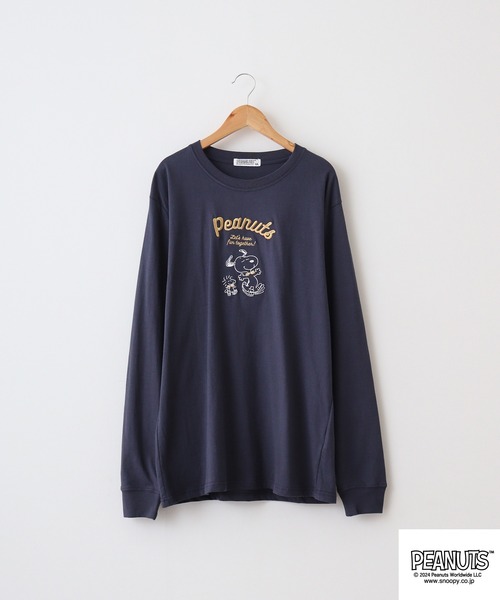 PEANUTS(ピーナッツ)の「PEANUTS ゴールド刺繍Tシャツ(Tシャツ/カットソー・メンズ・オレンジ系/ネイビー/チャコール/ホワイト系/カーキ/オフホワイト・M/L/LL)」の10枚目の写真