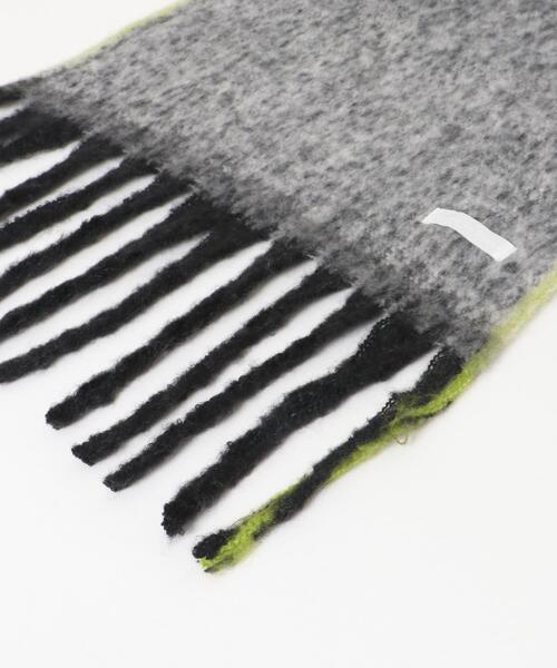 SENSE OF PLACE by URBAN RESEARCH（センスオブプレイスバイアーバンリサーチ）の「ミックスボリューム大判マフラー（マフラー・メンズ・ブラウン/パープル/グレー・ONE）」の7枚目の写真