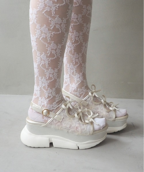 byあしながおじさん（バイアシナガオジサン）の「厚底グリッターリボンサンダル　8990007（サンダル・レディース・ピンク/ブラック/アイボリー/シルバー/ライトブルー/ピンクベージュ/ブラック系その他/オフホワイト・S/M/L/LL）」の11枚目の写真