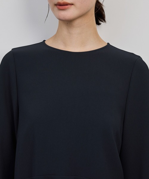 ROPE'（ロペ）の「トリアセダブルクロスペプラムブラウス/イージーケア（シャツ/ブラウス・レディース・ベージュ/ネイビー・36/38）」の15枚目の写真