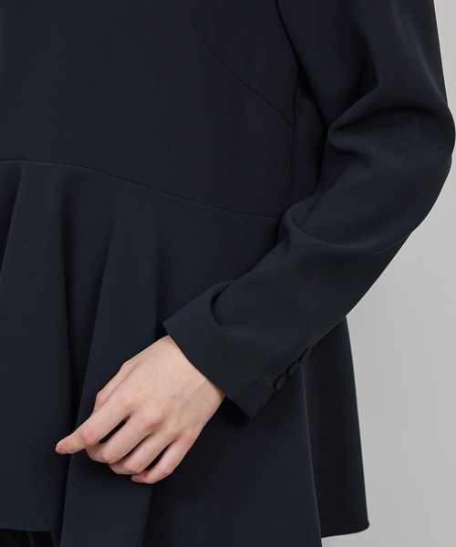 ROPE'（ロペ）の「トリアセダブルクロスペプラムブラウス/イージーケア（シャツ/ブラウス・レディース・ベージュ/ネイビー・36/38）」の16枚目の写真