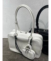 スクエアショルダーチャームバッグ