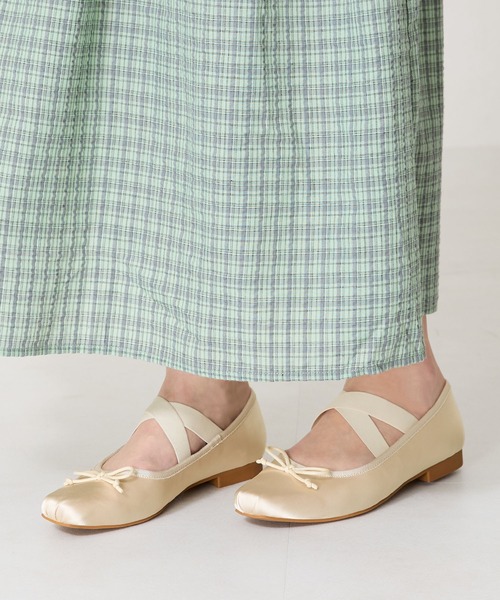 ORiental TRaffic(オリエンタルトラフィック)の「ゴムベルトサテンバレエシューズ 51113(バレエシューズ・レディース・ブラック/ブルー/ベージュ・40/38/39/41/42/35/36/37/34)」の5枚目の写真