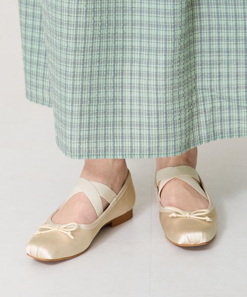 ORiental TRaffic(オリエンタルトラフィック)の「ゴムベルトサテンバレエシューズ 51113(バレエシューズ・レディース・ブラック/ブルー/ベージュ・40/38/39/41/42/35/36/37/34)」の18枚目の写真