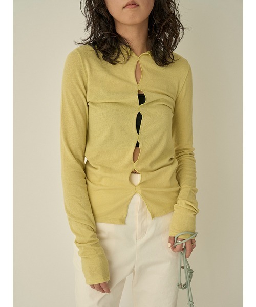 emmi(エミ)の「2wayスラブ天竺トップス(Tシャツ/カットソー・レディース・ブラック/ライム/ライトグレー/ホワイト・FREE)」の4枚目の写真