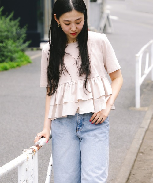 Ray BEAMS（レイビームス）の「ティアード キリカエ クルーネック Tシャツ（Tシャツ/カットソー・レディース・ホワイト/ブラック/ベージュ・ONE SIZE）」の4枚目の写真