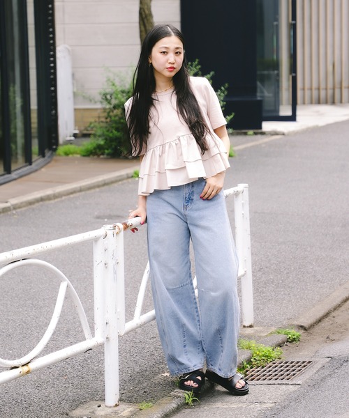 Ray BEAMS（レイビームス）の「ティアード キリカエ クルーネック Tシャツ（Tシャツ/カットソー・レディース・ホワイト/ブラック/ベージュ・ONE SIZE）」の6枚目の写真