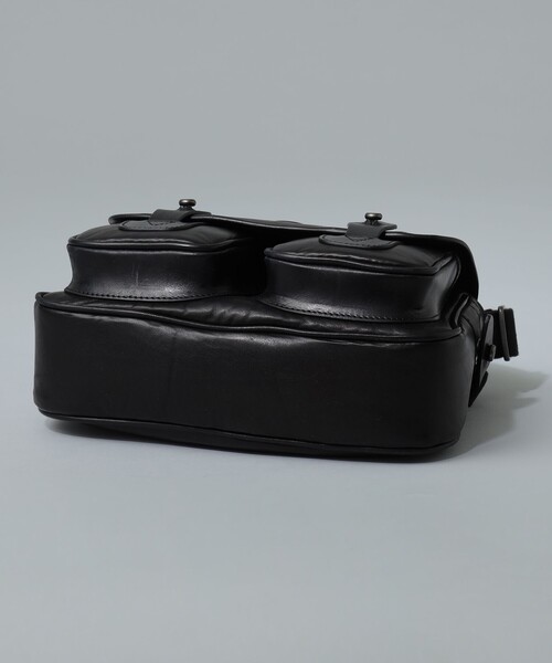 Hunting World(ハンティングワールド)の「HUNTING WORLD / レザー キャリーオール S(トートバッグ・メンズ・ブラック・ONE SIZE)」の5枚目の写真