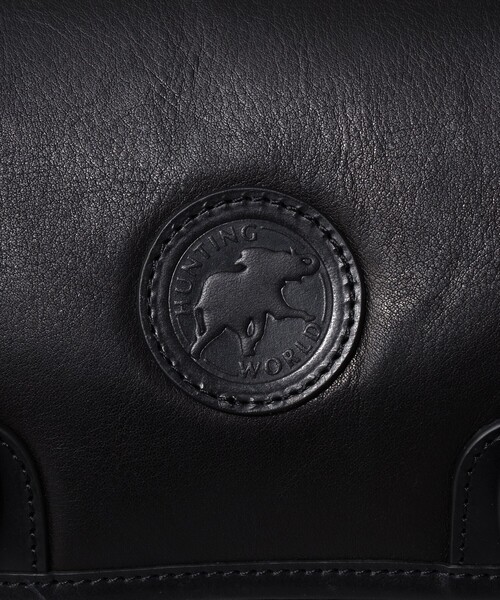 Hunting World(ハンティングワールド)の「HUNTING WORLD / レザー キャリーオール S(トートバッグ・メンズ・ブラック・ONE SIZE)」の6枚目の写真
