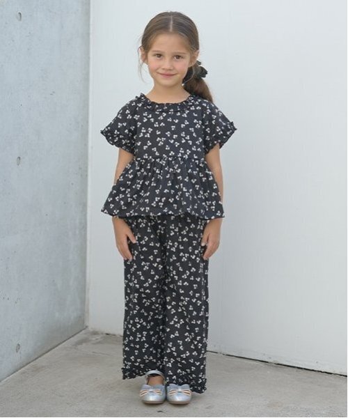 Lycee mine（リセマイン）の「【セットアップ】フリルブラウス&フリルワイドパンツ（セットアップ・キッズ・ブラック/サックスブルー/ライトグレー/カラフル/ブルー/ミント・120cm/140cm/130cm/150cm/110cm/100cm）」の14枚目の写真