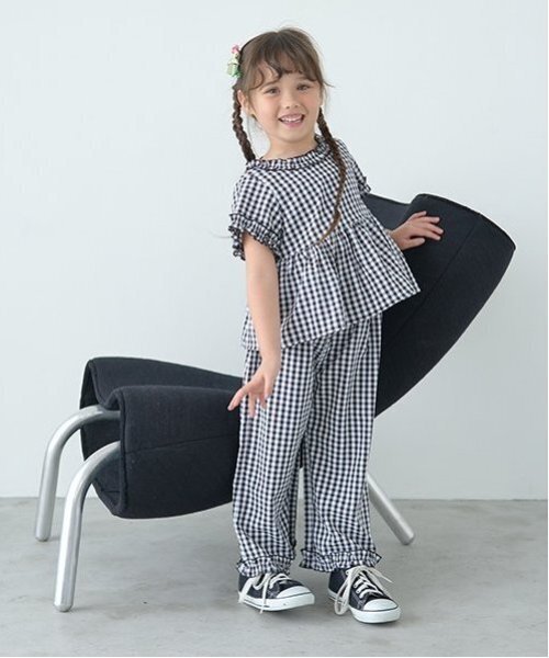 Lycee mine（リセマイン）の「【セットアップ】フリルブラウス&フリルワイドパンツ（セットアップ・キッズ・ブラック/サックスブルー/ライトグレー/カラフル/ブルー/ミント・120cm/140cm/130cm/150cm/110cm/100cm）」の17枚目の写真