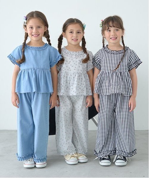 Lycee mine（リセマイン）の「【セットアップ】フリルブラウス&フリルワイドパンツ（セットアップ・キッズ・ブラック/サックスブルー/ライトグレー/カラフル/ブルー/ミント・120cm/140cm/130cm/150cm/110cm/100cm）」の19枚目の写真