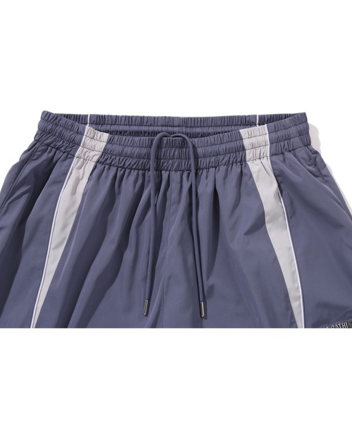 A BATHING APE（アベイシングエイプ）の「BATHING APE LOGO NYLON TRACK PANTS（その他パンツ・メンズ・チャコール/ブラック・MEDIUM/X-LARGE/LARGE/SMALL）」の8枚目の写真