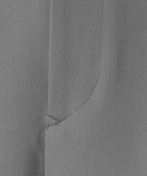 LOEFF（ロエフ）の「＜LOEFF＞ギャバジン  バギーパンツ（その他パンツ・レディース・ブラック/グレー・0/1/00）」の6枚目の写真