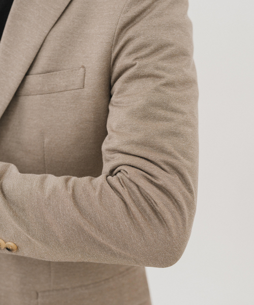 EDIFICE(エディフィス)の「ハイツイスト ジャージー 2B ジャケット【セットアップ着用可】(テーラードジャケット・メンズ・ネイビー/ベージュ/チャコールグレー・X-SMALL/SMALL/XX-LARGE/X-LARGE/LARGE/MEDIUM)」の4枚目の写真