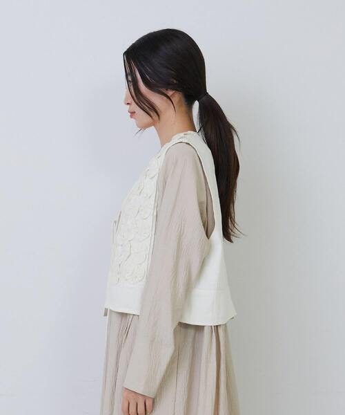 conges payes ADIEU TRISTESSE(コンジェ ペイエ アデュートリステス)の「インドコットンサテンベスト(ベスト・レディース・チャコールグレー/オフホワイト・38)」の7枚目の写真