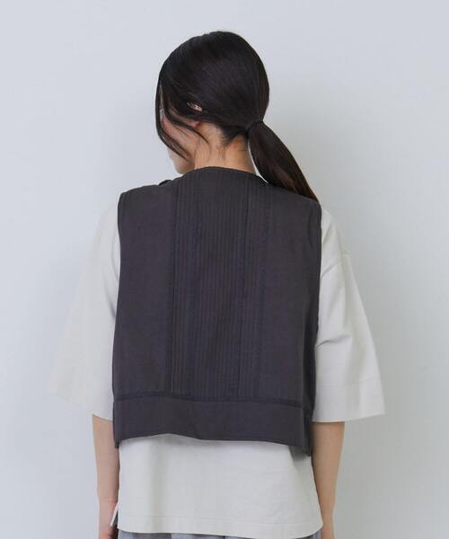 conges payes ADIEU TRISTESSE(コンジェ ペイエ アデュートリステス)の「インドコットンサテンベスト(ベスト・レディース・チャコールグレー/オフホワイト・38)」の14枚目の写真