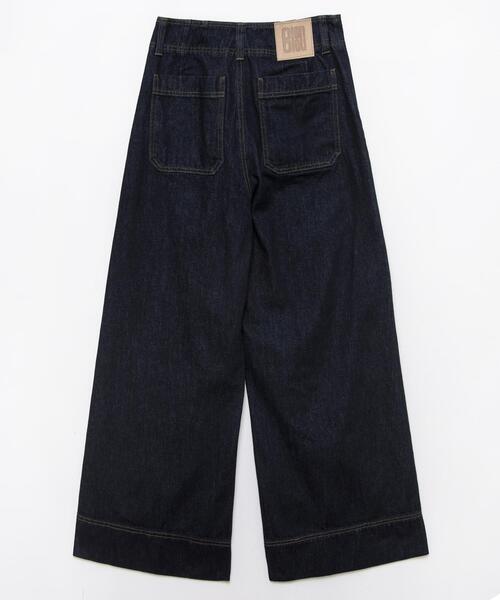 LANVIN en Bleu(ランバンオンブルー)の「デニムバギーパンツ(デニムパンツ・レディース・ネイビー・34/36/38/40)」の3枚目の写真