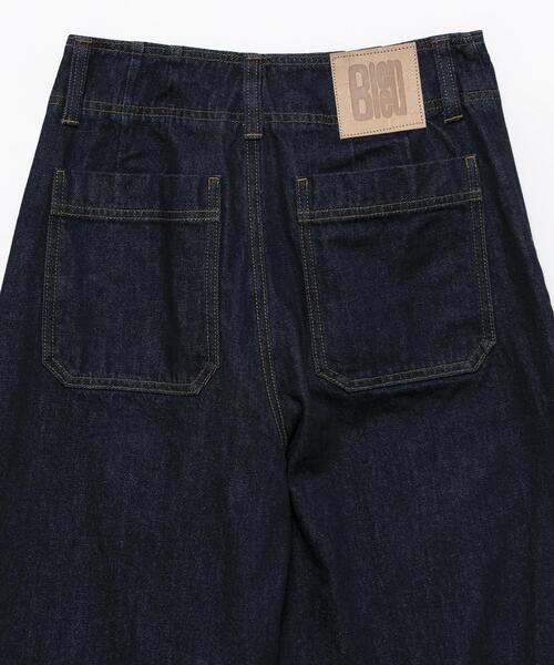 LANVIN en Bleu(ランバンオンブルー)の「デニムバギーパンツ(デニムパンツ・レディース・ネイビー・34/36/38/40)」の5枚目の写真