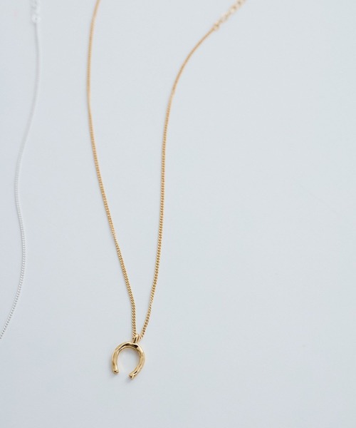 VIS(ビス)の「ホースシューネックレス(ネックレス・レディース・シルバー/ゴールド・FREE)」の2枚目の写真