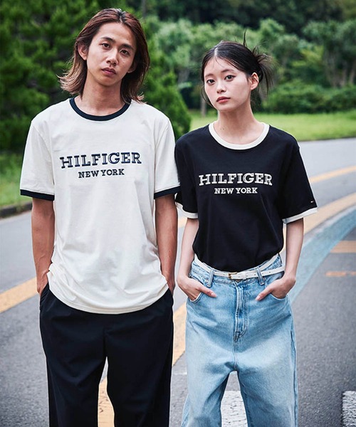 TOMMY HILFIGER(トミーヒルフィガー)の「【オンライン限定】【ユニセックス】トミーヒルフィガー モノタイプリンガーTシャツ(Tシャツ/カットソー・メンズ・ブルー/ホワイト/ネイビー/ベージュ・X-LARGE/X-SMALL/SMALL/LARGE/MEDIUM)」の2枚目の写真