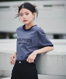 【オンライン限定】【ユニセックス】トミーヒルフィガー モノタイプリンガーTシャツ